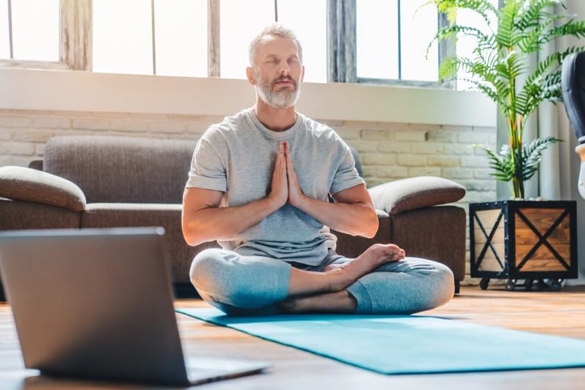 Yoga hilft Dir beim Stressabbau