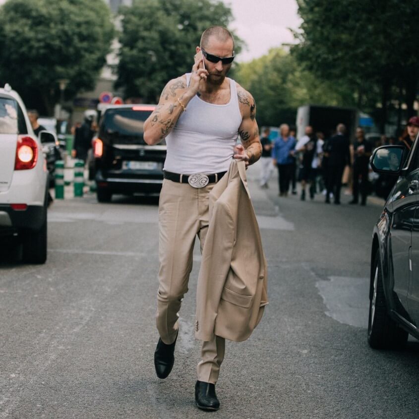 Modetrends für Männer 2025 - Tanktops